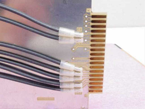 Rack Unit Extender Module 262303 — close-up of ribbon cable connectors and edge card gold contact fingers