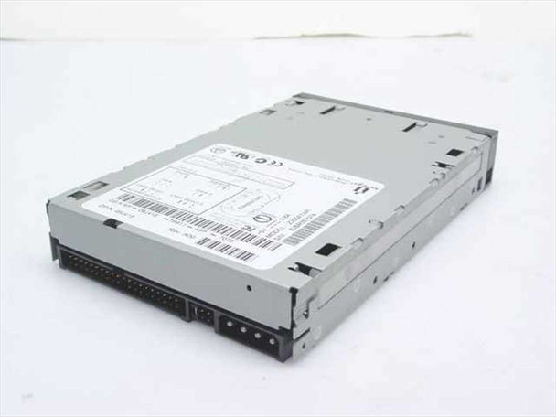 Iomega Z250ATAPI 250MB IDE Zip Drive – rear view showing 40-pin IDE ribbon connector and 4-pin Molex power connector