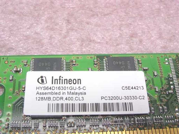 Infineon HYS64D16301GU-5-C label close-up showing 128MB DDR 400 CL3 PC3200U-30330-C2 and Malaysia assembly marking