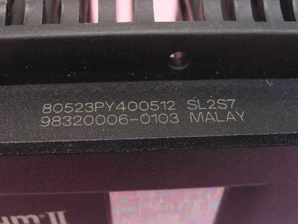 Intel Pentium II SL2S7 close-up of markings: 80523PY400512, SL2S7, 98320006-0103, MALAY