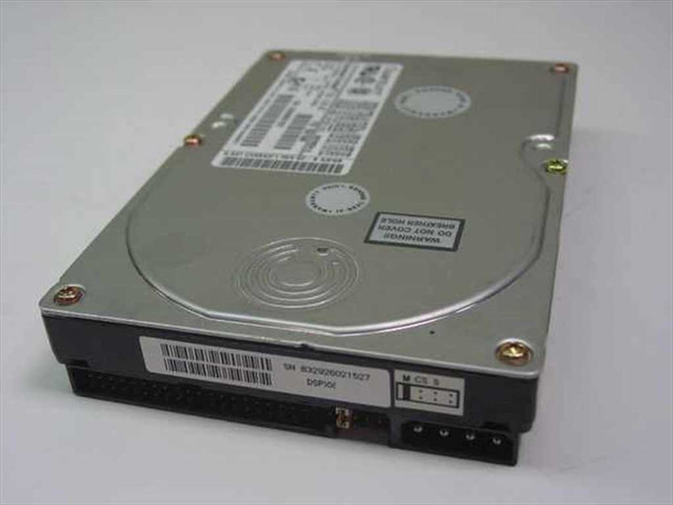 Quantum Fireball CX 6.8AT 3.5-inch IDE hard drive – bottom/connector view showing 40-pin IDE data connector and 4-pin Molex power connector with jumper block