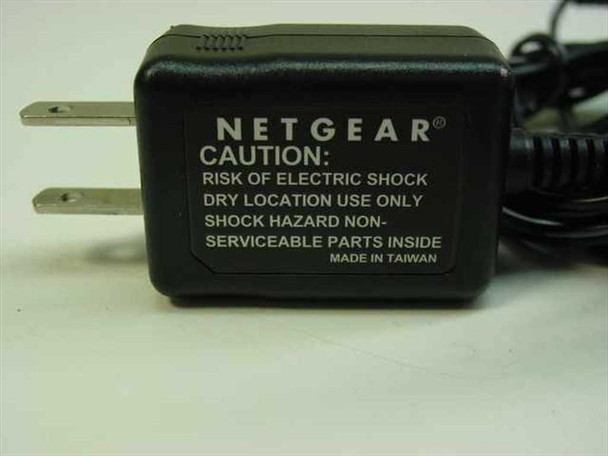Netgear AC adapter – second view of power adapter caution label