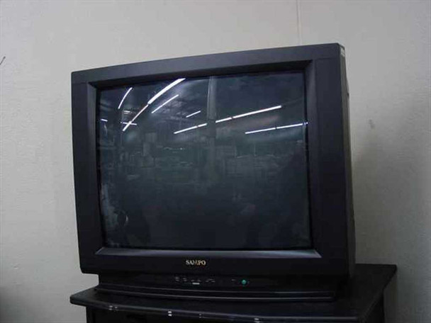 Sampo VME-23V3 32-inch color CRT television – front view showing full screen and Sampo branding on bezel, unit resting on a stand