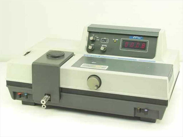 Pye Unicam 9423 6-550 UV/VIS Spectrophotometer – front three-quarter view showing sample compartment, wavelength control knob, and LED digital display