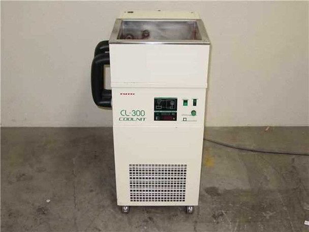 Taitec CL-300 Coolnit heating cooling water bath chiller — front view showing open stainless steel bath tank, digital control panel, and lower air-cooled compressor section on casters