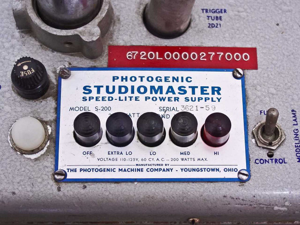 Photogenic S-200 Studiomaster Speed-Lite Power Supply - Vintage Light As Is