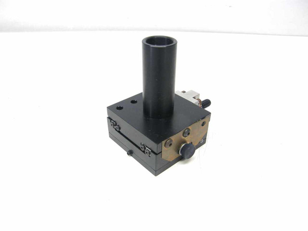 Linear stage optical mount – right-side view showing travel mechanism, drag screw knob, and threaded tube from alternate angle