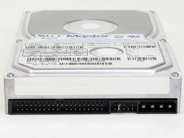 Maxtor 90750D6 — angled view showing IDE and power connectors on rear edge of drive