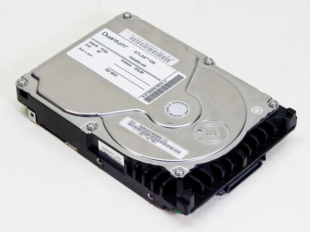 Quantum Atlas 10K TN18F011 18.2GB Fibre Channel SCSI hard drive — top/front angle view showing drive label and SCA connector