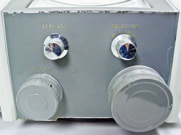 Coleman 139 Spectrophotometer front control panel showing Zero Adj. knob, Selector knob, Slit mm dial, and wavelength dial