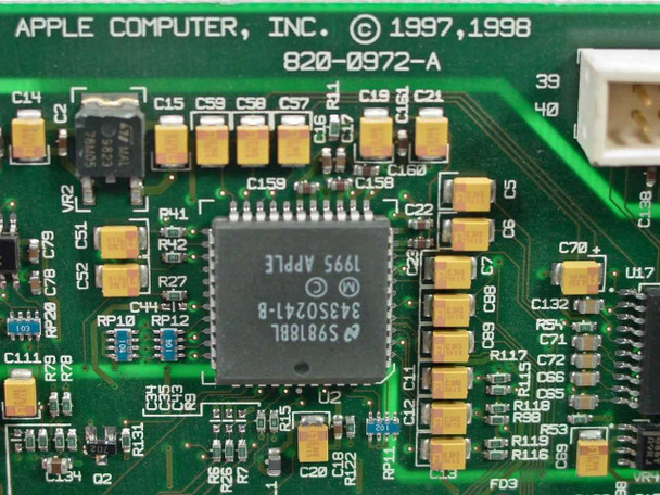 Apple 820-0972-A Sound Card close-up of Apple 343S0241-B proprietary audio controller chip with Apple Computer Inc. 1997-1998 board marking