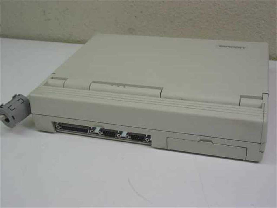 Tandon NB/386sx Vintage 386 Laptop Computer - Bad Floppy Drive