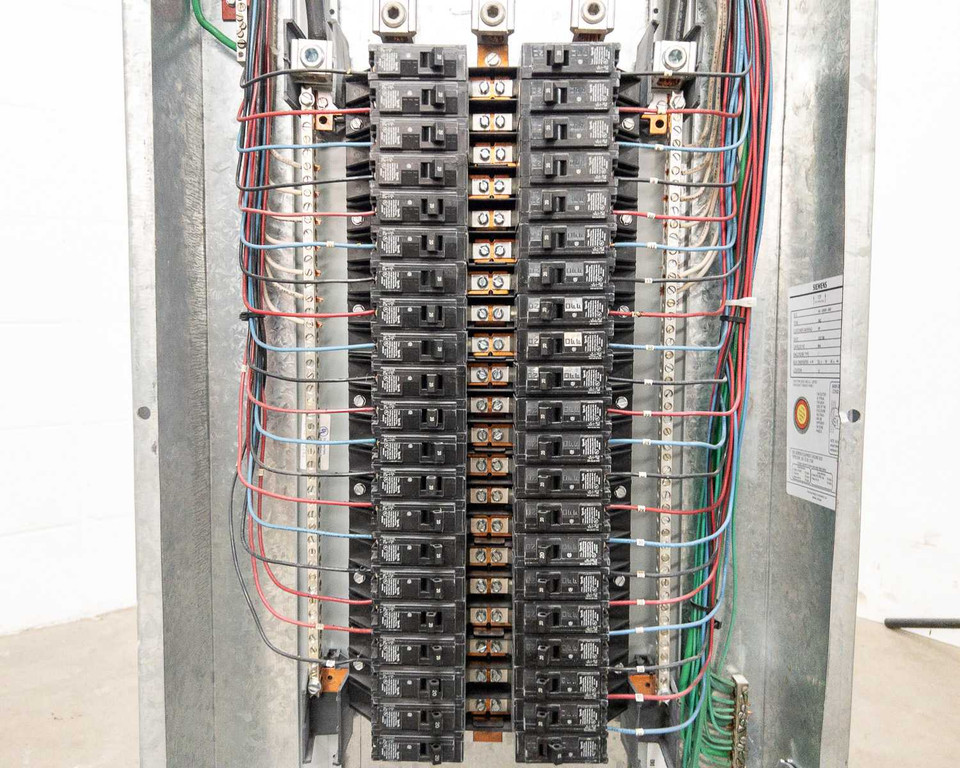 Siemens S1C42ML250CTS Circuit Breaker Panel S1 208Y 120V 3Phase 4 Wire ...