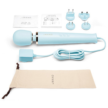 Le Wand Powerful Plug-In Vibrating Massager Sky Blue Le Wand Powerful Plug-In Vibrating Massager Sky Blue