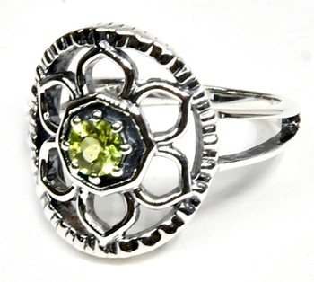 Size 7 Peridot Ring Size 7 Peridot Ring