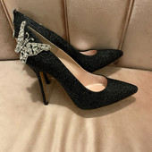 Ally Farfalla Stiletto Black and Silver Metallic Mesh