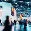 Metamark MD-RA features the MetaScape® adhesive system, offering ease of application by providing air with an exit route from 
under the graphic, making for faster, trouble-free application. With its 100 micron monomeric calendered film MD-RA is ideal for dry 
apply, short term promotions, POS displays, Exhibitions and Vehicle graphics. Suitable for printing with Solvent, Eco Solvent, Latex 
and UV inks.