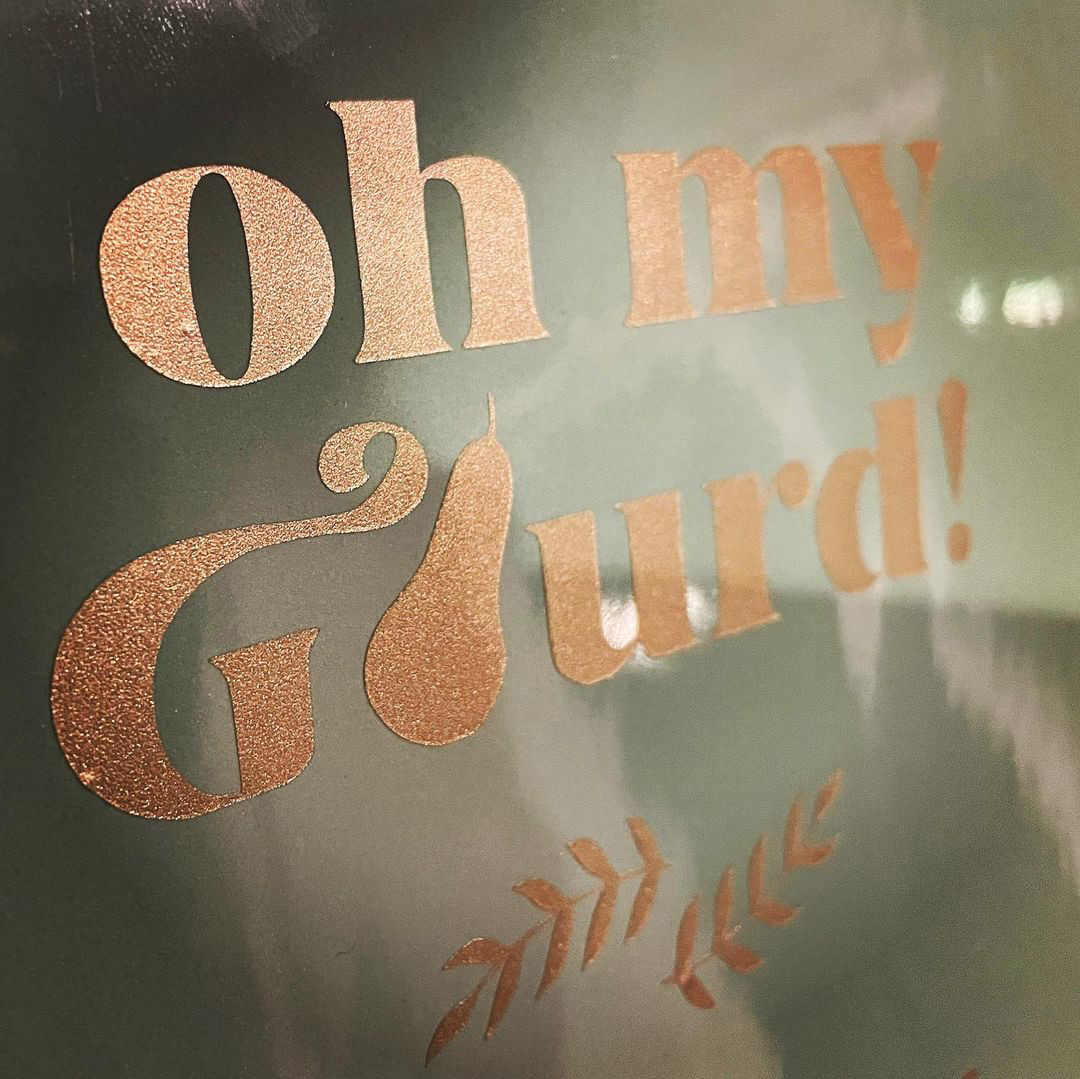 ORACAL 8510 Etched Glass Cal: 3 mil calendered PVC in gold coarse