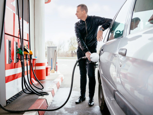 The only vinyl film specifically engineered for fuel dispenser environments. DPF 9000's solvent-resistant adhesive withstands constant exposure to gasoline, diesel, and cleaning chemicals while maintaining its professional appearance and strong bond.