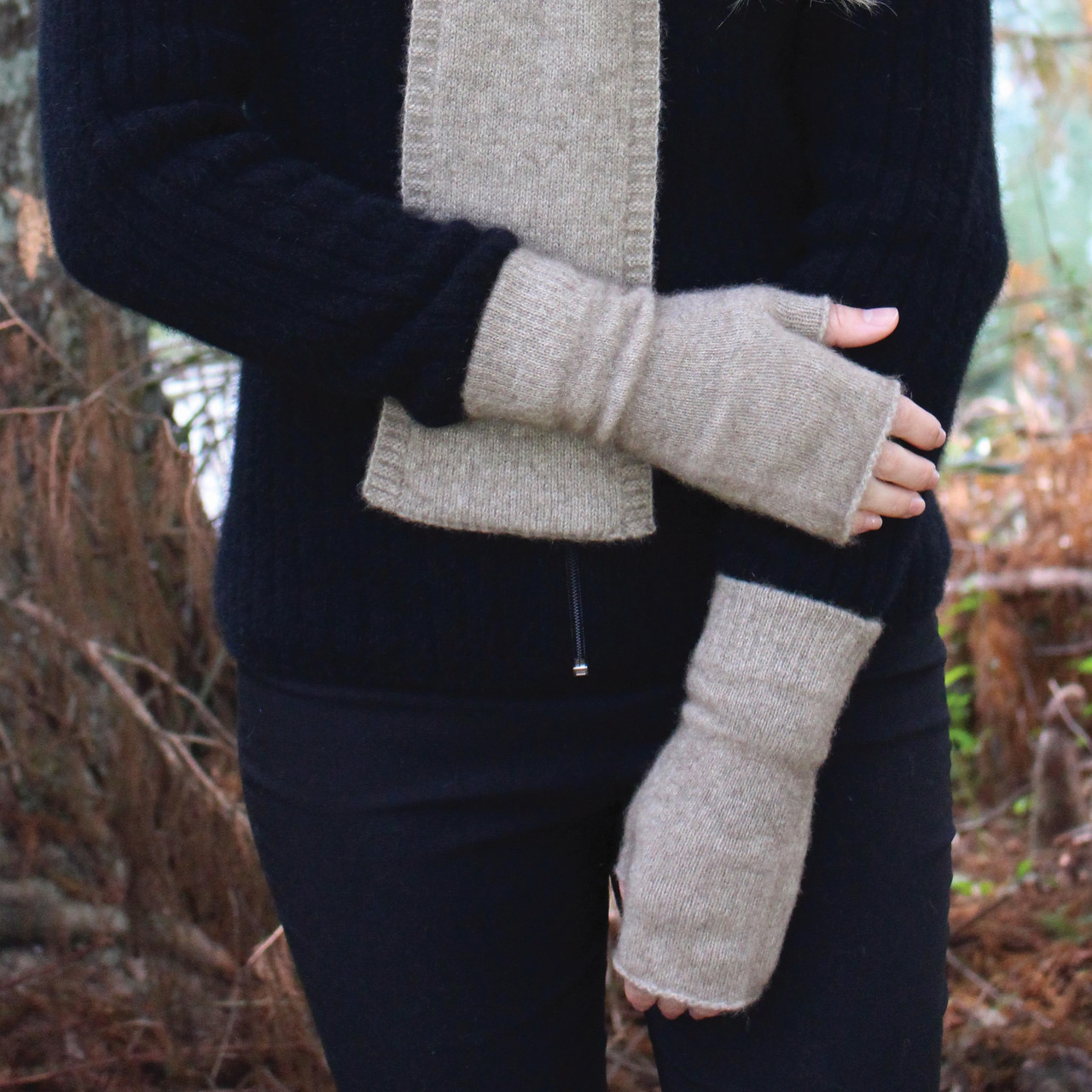 plain fingerless gloves