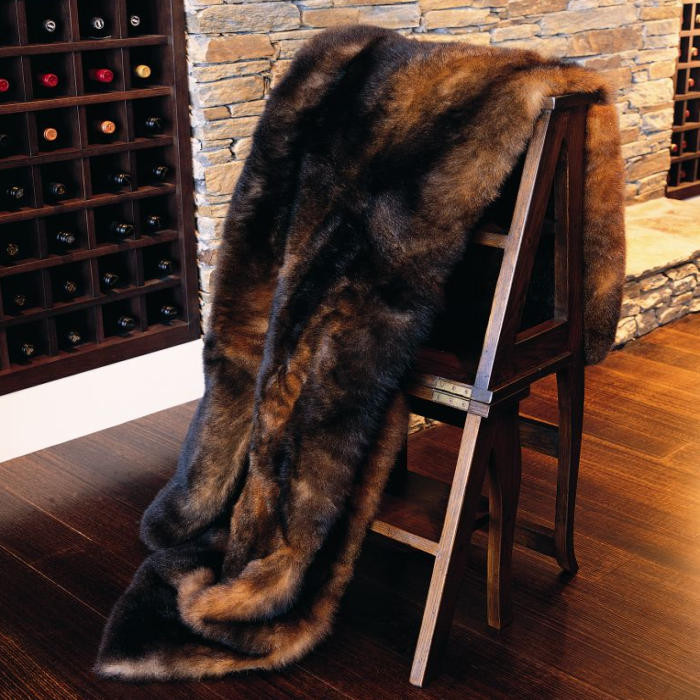 Collezione 12 Skin Possum Fur Throw