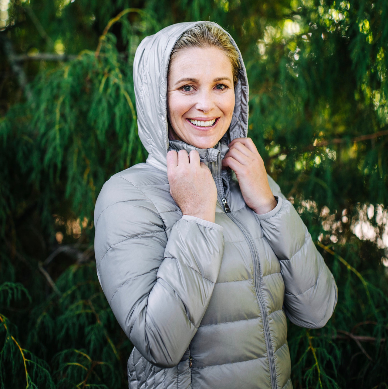Moke Lynn Packable Down Jacket with Hood Women's Knitwear