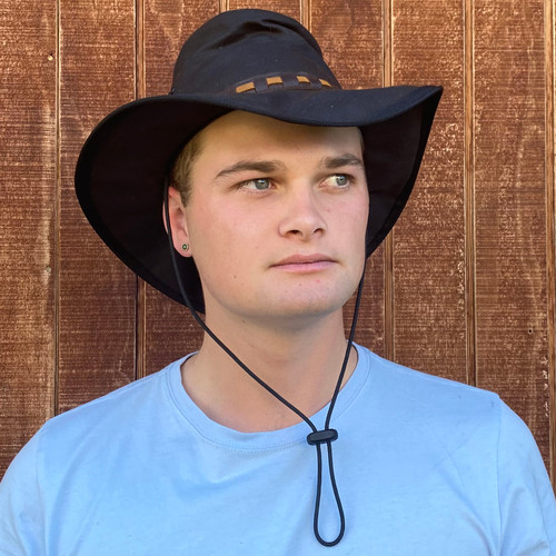 Selke - The 'Oilskin' with Flyband Selke - The 'Oilskin' with Flyband