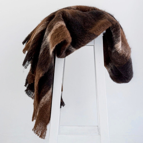 Draped Alpaca fleece throw in Buffalo colour. Draped Alpaca fleece throw in Buffalo colour.