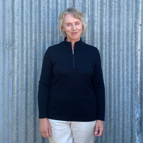 Women in Merino Half Zip Sweater Colour Black 