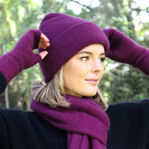 Lothlorian - Plain Beanie (9903)Berry  Lothlorian - Plain Beanie (9903)Berry