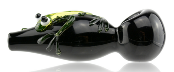 SOLID BLACK GLASS PIPE WITH UV LIZARD
