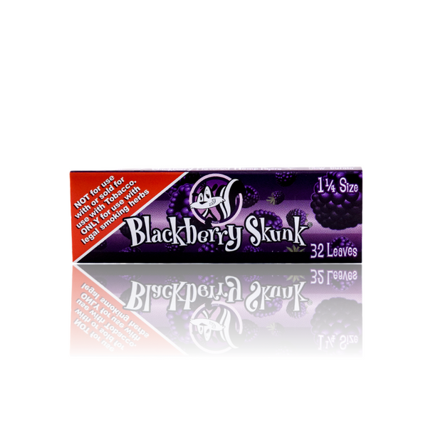 Blackberry Skunk 1 1/4 Flavoured Rolling Papers.