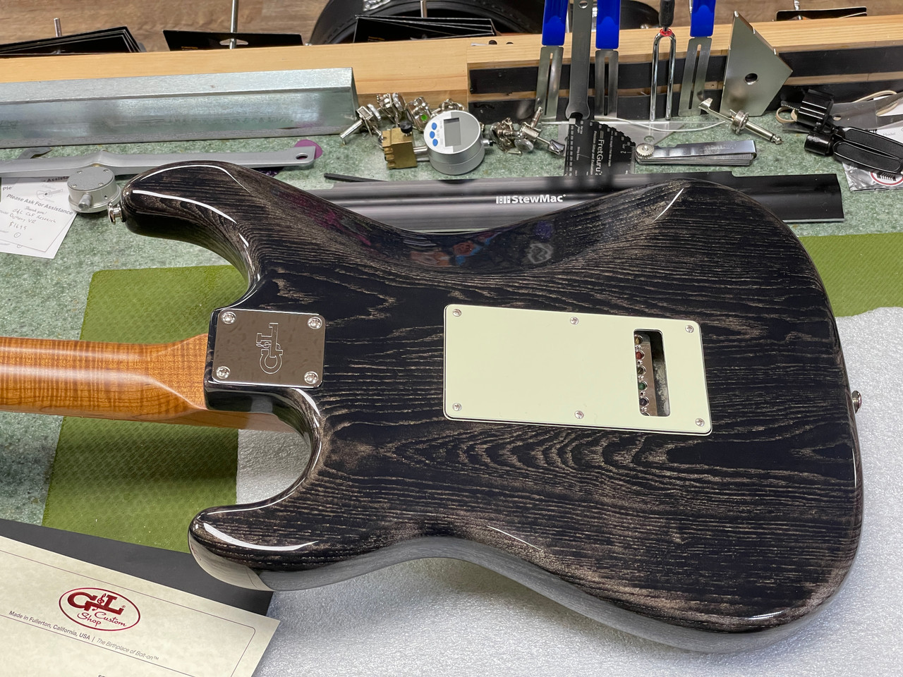 G&L Custom Shop Legacy HSS Black Ice