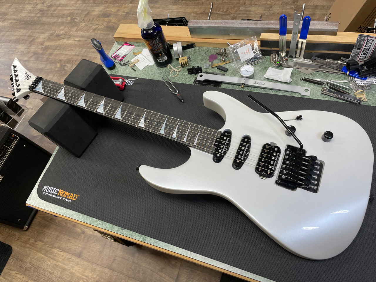 Jackson American Series Soloist SL3 Platinum Pearl