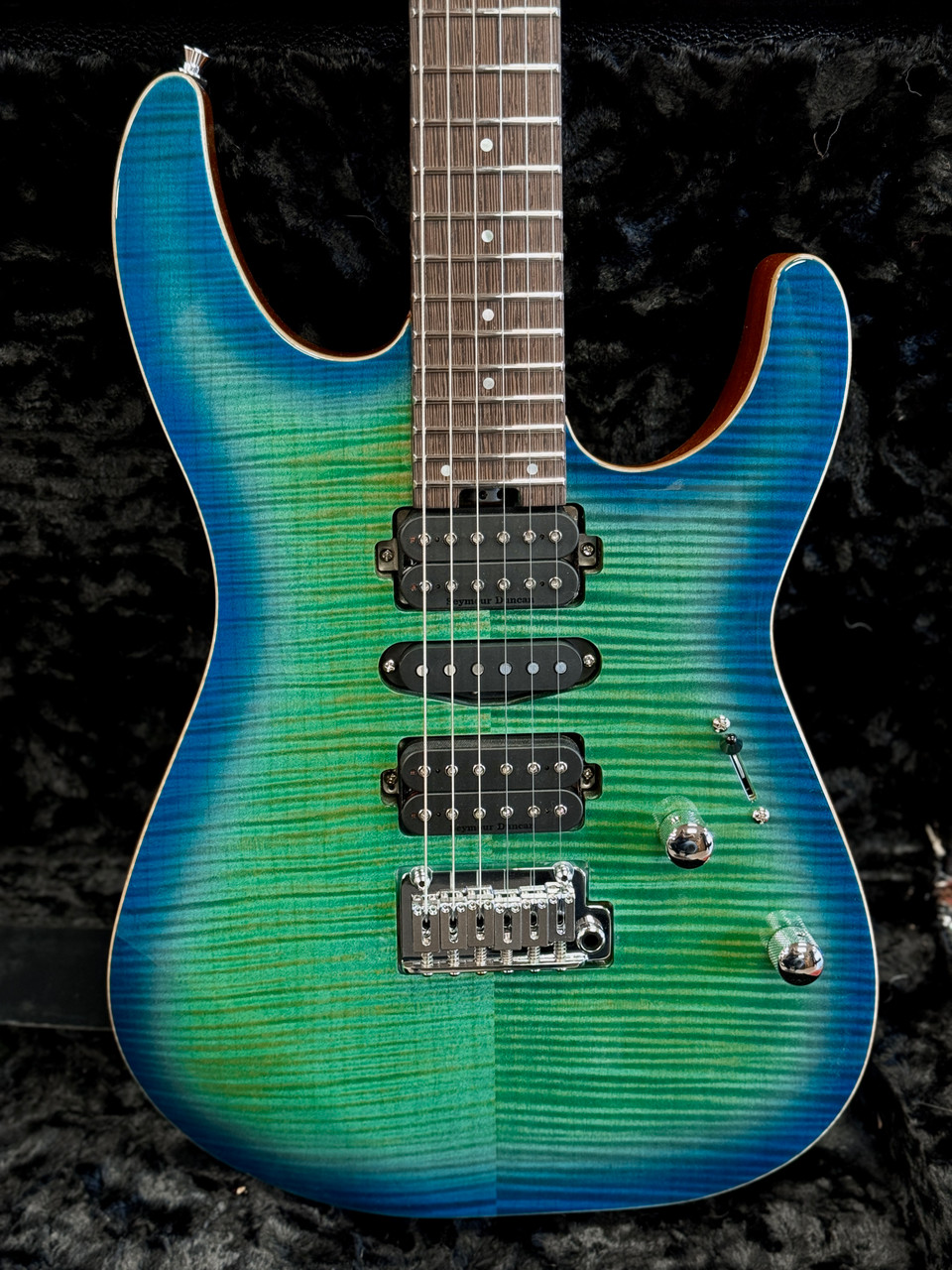 Charvel DK24 HSH 2PT W MAHOGANY WITH FLAME MAPLE Caribbean Burst