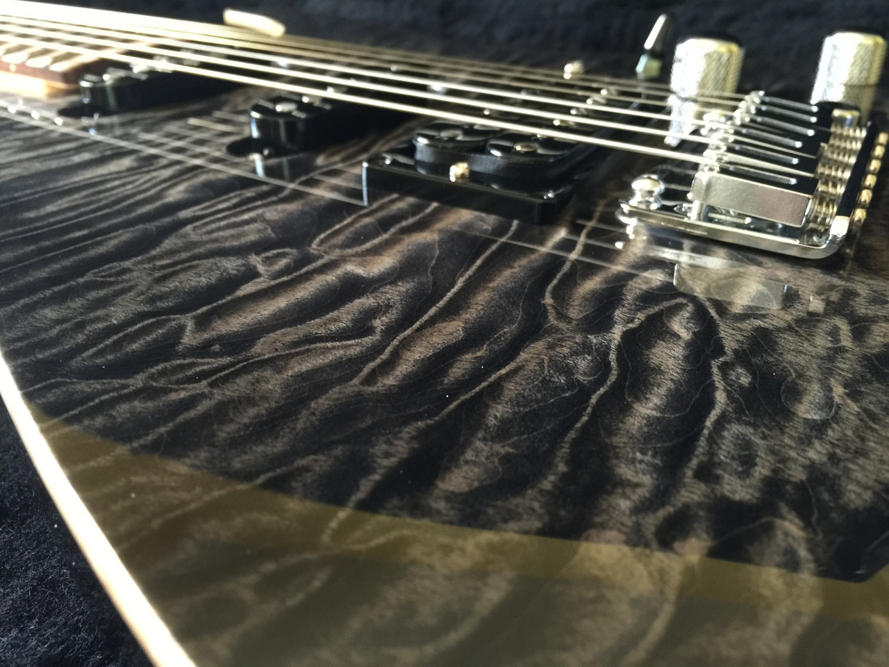 Schecter USA Sunset Custom II Trans Charcoal Burst Quilt over Ash