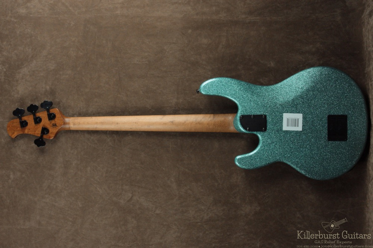 ベース MUSIC MAN StingRay 34728490-EB90-4F6B-BDA5-