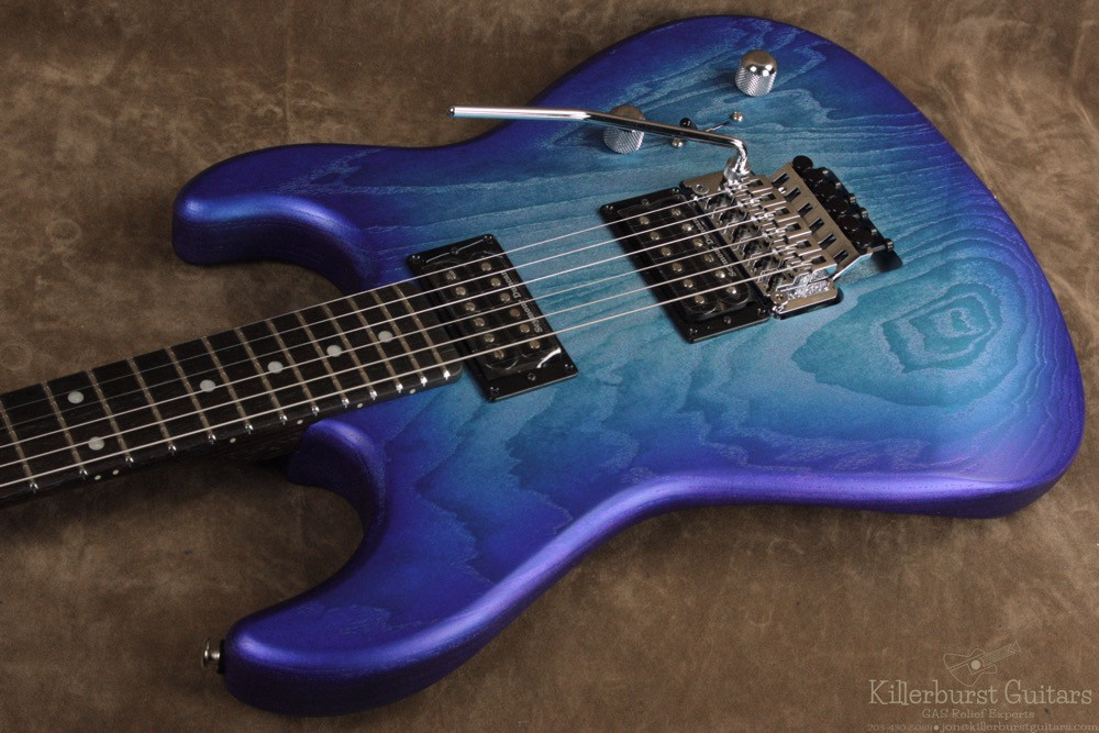 G&L Custom Shop Invader XL Blue Ice Frost G&L Custom Shop Invader XL Blue Ice Frost