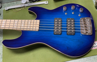 G&L L-1000 Made in USA 初期型 G&L L-1000 Bass >> Vintage Guitar and Bass