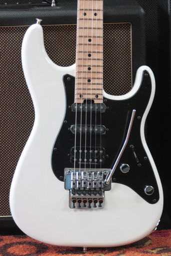 ギター Charvel SOCAL 1 2H JP FRD ギター Charvel SOCAL 1 2H JP FRD ギター Charvel SOCAL 1 2H