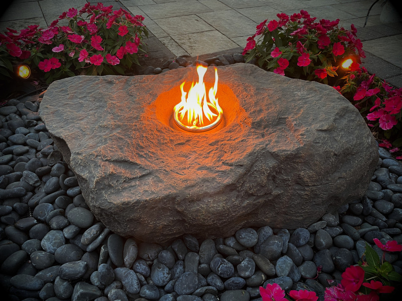 Blue Thumb Large Fire Boulder with Propane Burner Kit