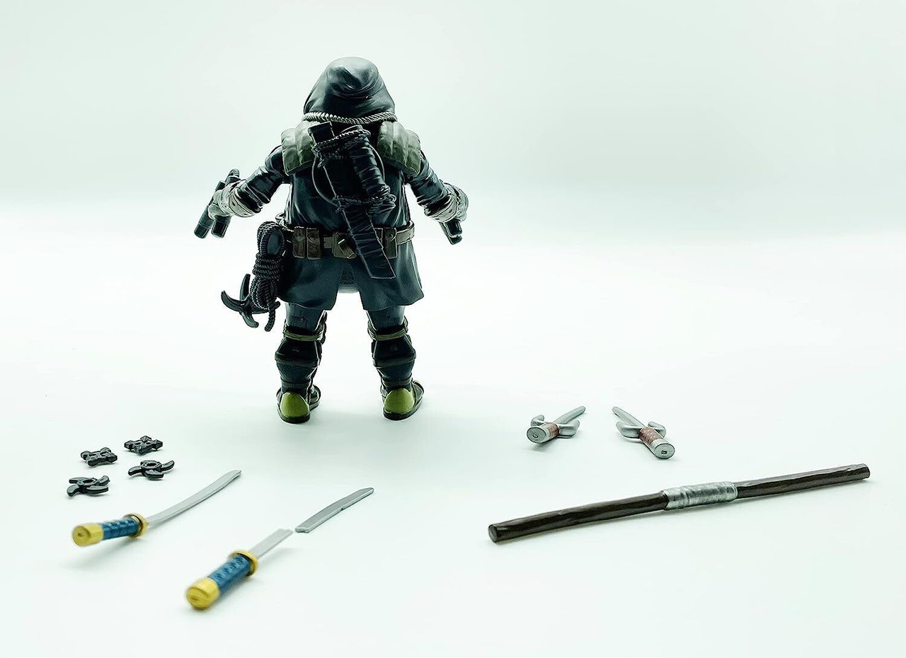 BANDAI Action Figure Michelangelo The Last Ronin – Tartarughe Ninja In Bianco E Nero, 11,4 Cm