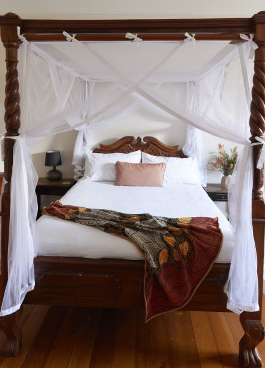 Silk Bed Canopy Curtain. Queen and King/californian King 