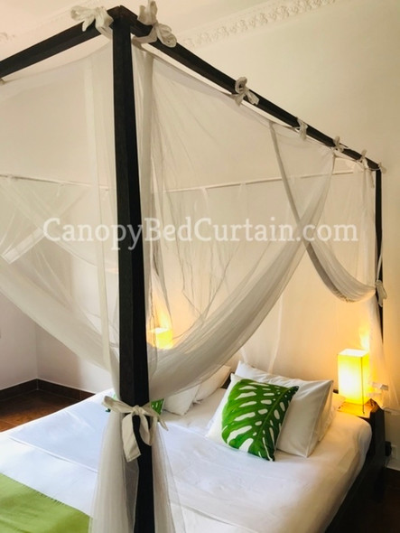 Bed canopy curtains