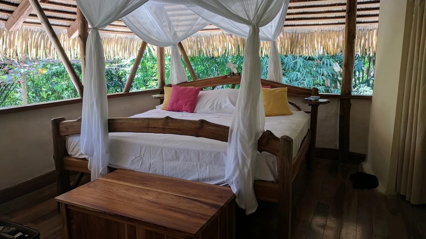 Cotton box bed canopy at Casa Vida Verde, Cabo Matapalo, Costa Rica