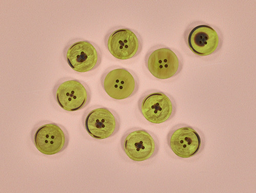 Apple Green Button - 20mm  Apple Green Button - 20mm