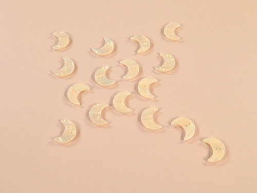 Haberdashery | Moon Pearl Resin Buttons 21mm - Gold | Fabric Godmother 