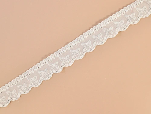 Haberdashery | Bow Broderie Anglaise Trim 40mm - Ivory | Fabric Godmother 