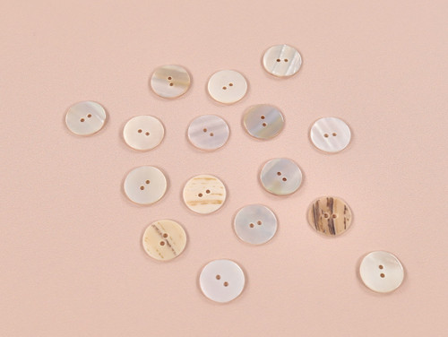 Haberdashery | Shell Button - 17mm - Warm Pearl | Fabric Godmother