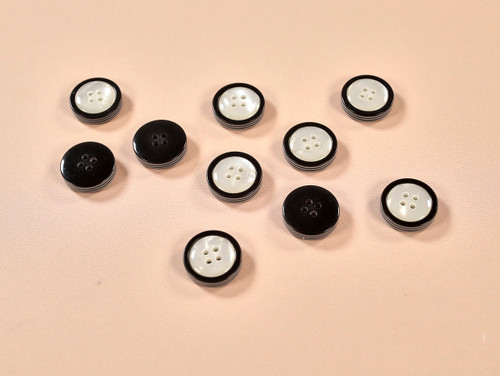 Haberdashery | Stripe Rim Button - 20mm - Black and White| Fabric Godmother